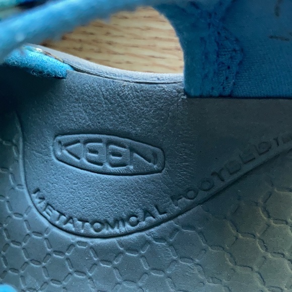 Keen Waterproof Slip On Sandals - Picture 7 of 8